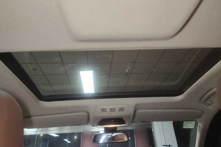 宝马5系 2014款 525Li 领先型中控内饰22