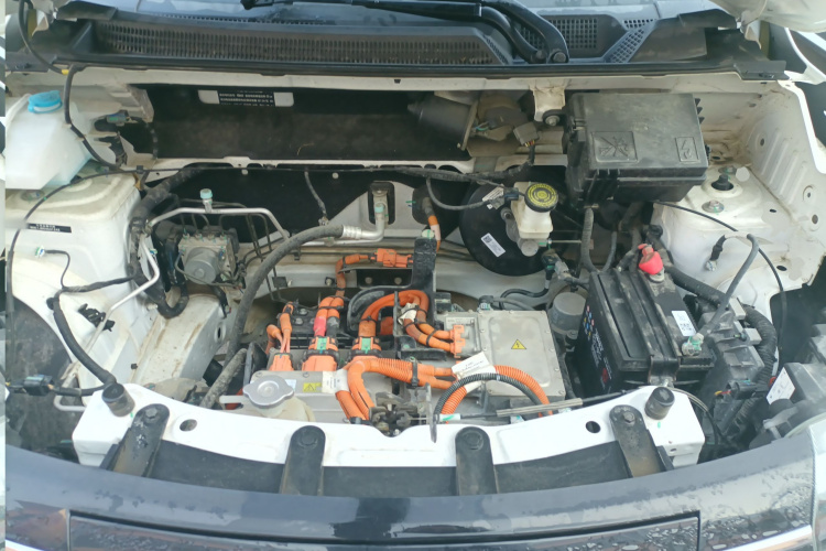 东风纳米EX1 2023款 PRO 轻风版闪电型机舱底盘24