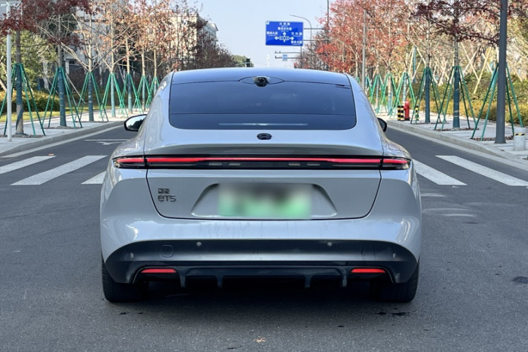 蔚来ET5 2022款 75kWh车身外观6001