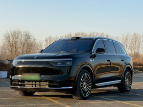 鸿蒙智行 问界M8 2025款 增程 Max+版 53.4kWh 6座版