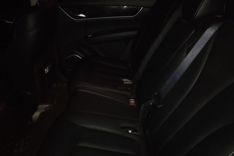 比亚迪 宋MAX 2017款 1.5T 自动智联精英型 7座中控内饰21