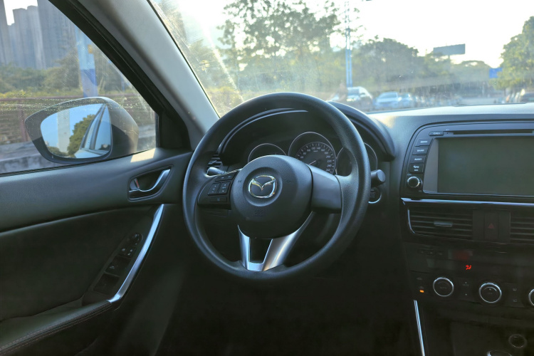 马自达CX-5 2013款 2.0L 自动两驱舒适型中控内饰7004