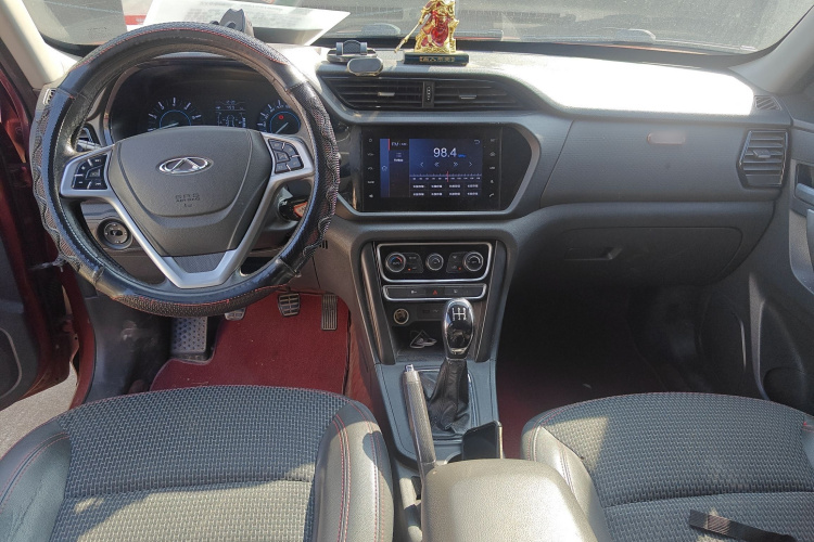 奇瑞 瑞虎3 2018款 经典版 1.6L 手动精英型中控内饰12