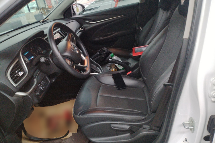 别克 英朗 2021款 改款 典范 1.5L 自动精英型中控内饰19