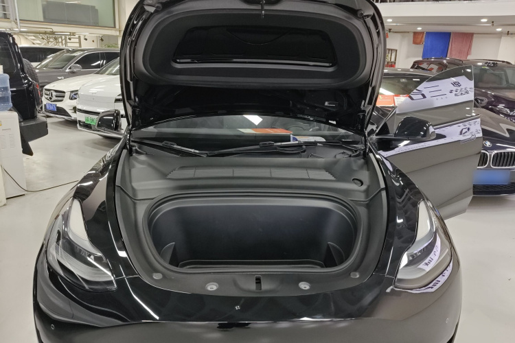 特斯拉 Model Y 2023款 后轮驱动版机舱底盘24