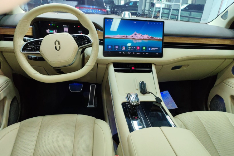 鸿蒙智行 问界M7 2024款 1.5T 后驱Plus版 5座中控内饰7002