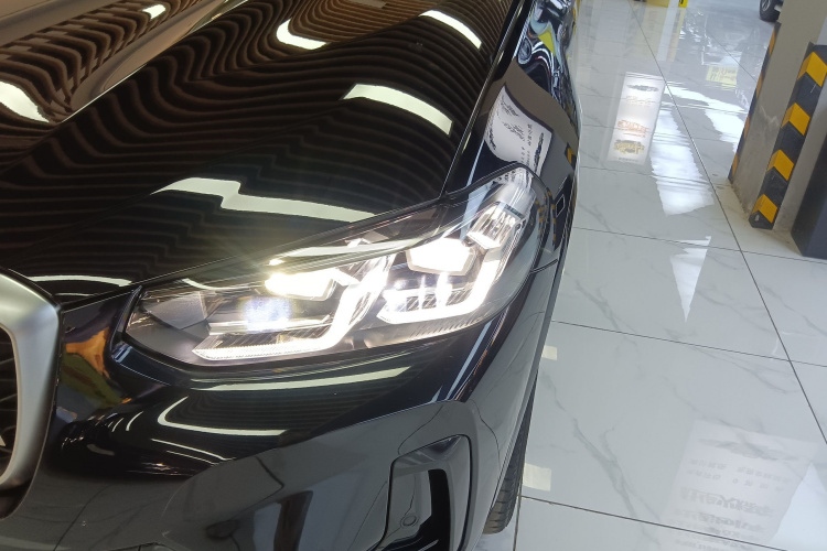 宝马X4 2022款 xDrive 30i M运动套装局部细节36