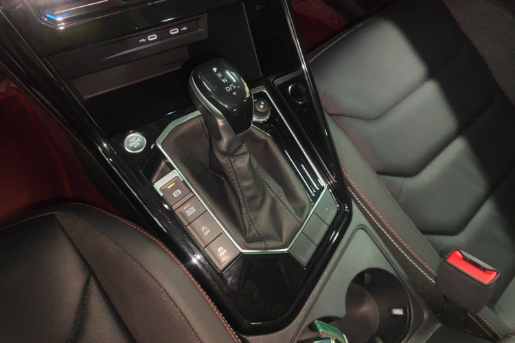 大众 探岳 2021款 330TSI 两驱3周年限量版局部细节18