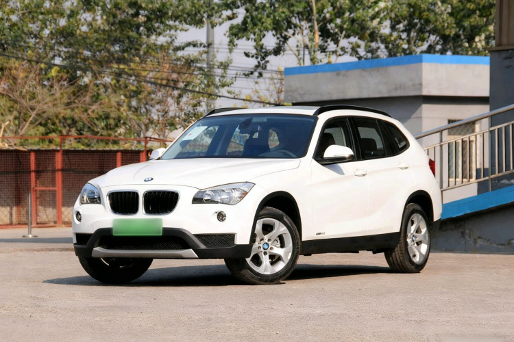 宝马X1 2013款 sDrive18i 时尚型车身外观1