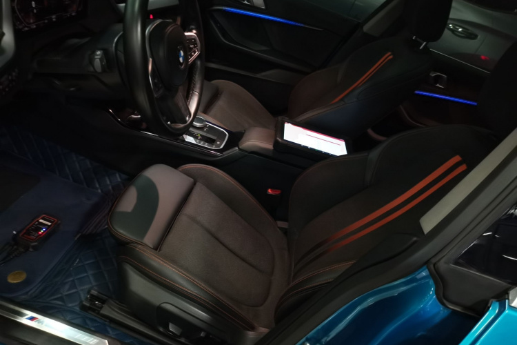 宝马2系(进口) 2021款 225i 四门轿跑车 M运动套装中控内饰19