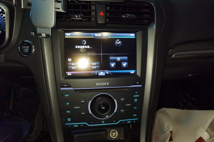 福特 蒙迪欧 2013款 2.0L GTDi240豪华运动型局部细节16