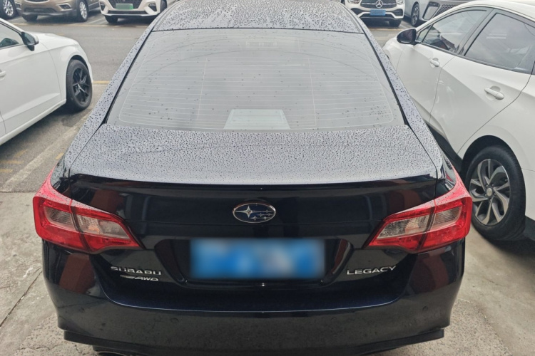 斯巴鲁 力狮 2020款 改款 2.5i 全驱风尚版车身外观6