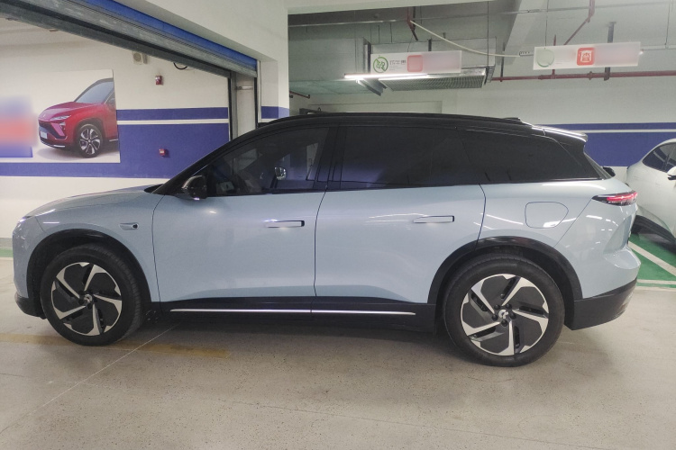 蔚来ES6 2024款 75kWh车身外观4