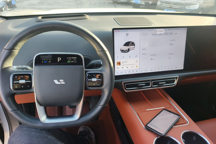 理想汽车 理想L6 2024款 Max中控内饰7002