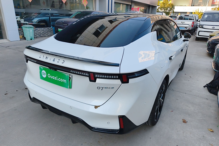 领克07 2024款 EM-P 126长续航 Ultra车身外观6005
