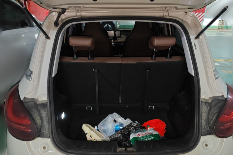 五菱汽车 五菱缤果 2023款 203km 舒享款局部细节23