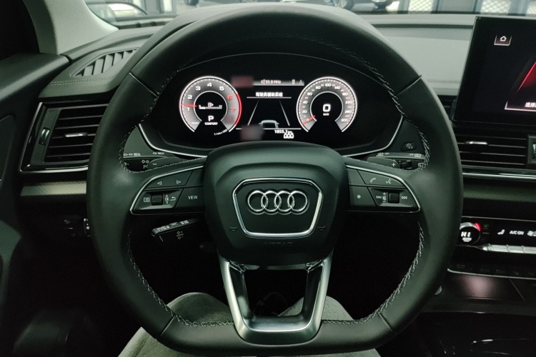 奥迪Q5L 2022款 改款 40T 豪华动感型中控内饰7012