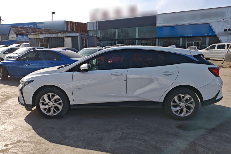 别克 微蓝6 2024款 450km 出行版车身外观4