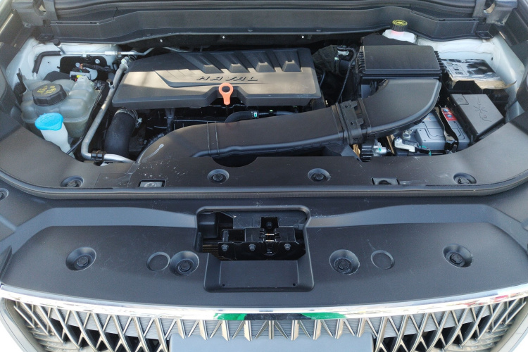 哈弗H6 2021款 1.5GDIT 自动冠军版机舱底盘24