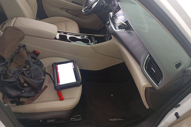 别克 君威 2020款 552T 精英型局部细节41