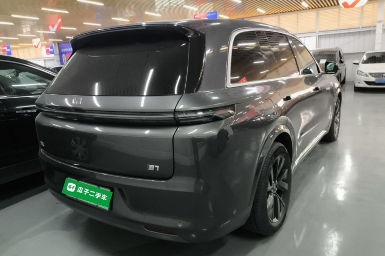 理想汽车 理想L8 2023款 Pro车身外观7