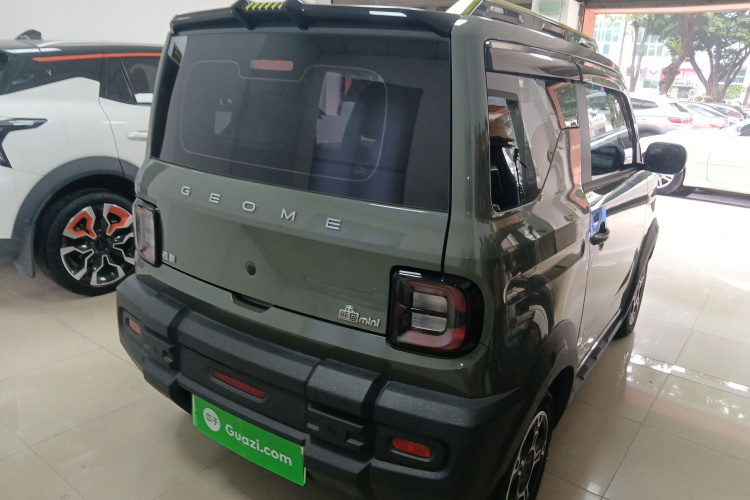 吉利银河 2025款 210km 熊猫骑士车身外观7