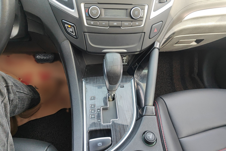 东风风神AX7 2016款 2.0L 自动智逸型局部细节18