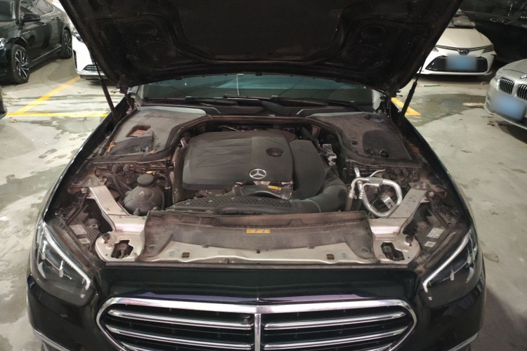 奔驰E级 2023款 改款 E 300 L 豪华型局部细节24