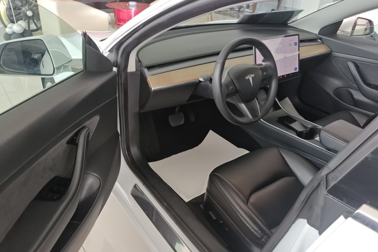 特斯拉 Model 3 2019款 标准续航后驱升级版中控内饰20