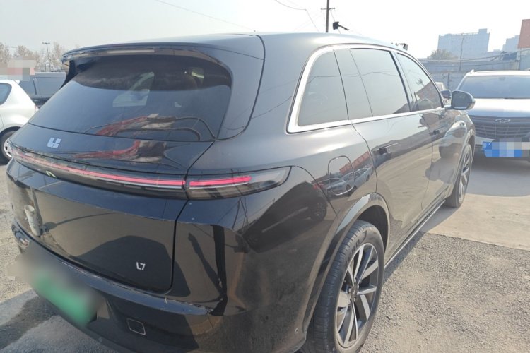 理想汽车 理想L7 2023款 Air车身外观7