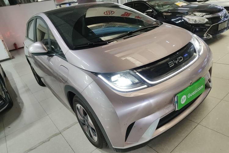 比亚迪 海豚 2025款 420km 时尚版车身外观3