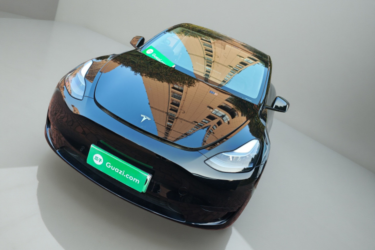 特斯拉 Model Y 2023款 后轮驱动版车身外观1