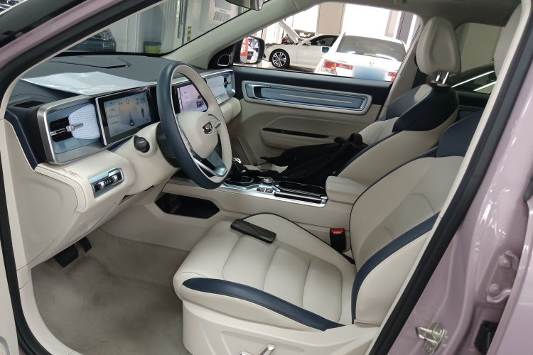 吉利汽车 吉利icon 2025款 玲珑 1.5TD 如意版中控内饰19