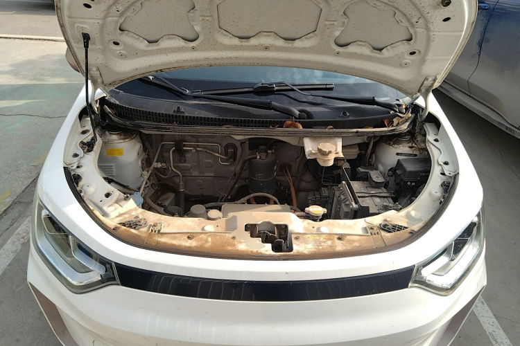 思皓 花仙子 2021款 集美版 302km 豪华型机舱底盘24