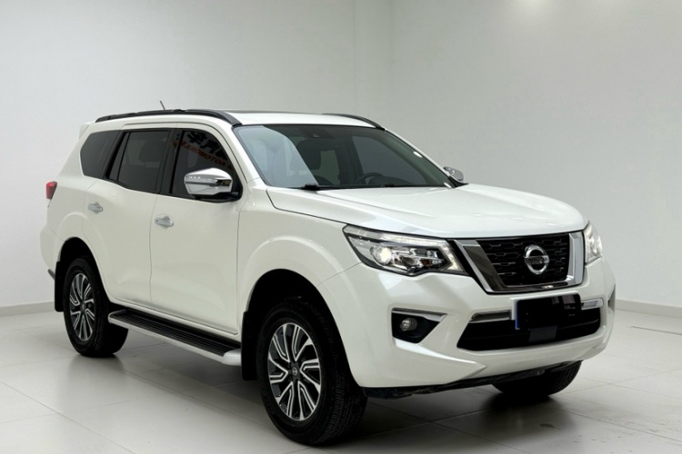 日产 途达 2020款 2.5L XV 4WD 自动四驱旗舰版车身外观6004