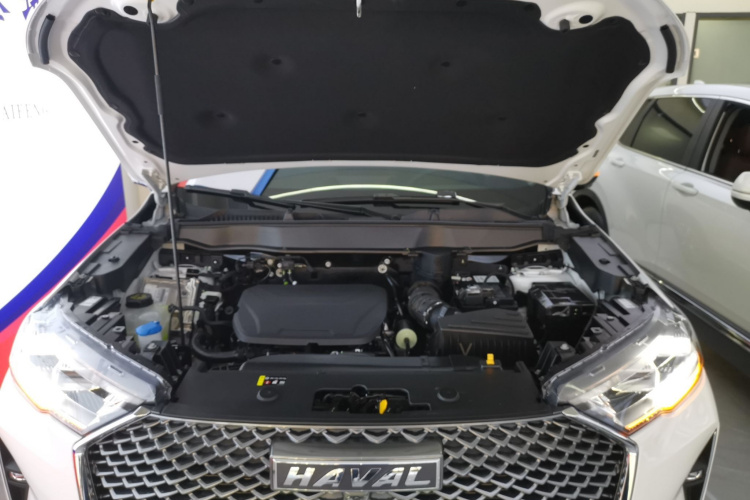 哈弗H6 2024款 1.5T 两驱经典版机舱底盘24