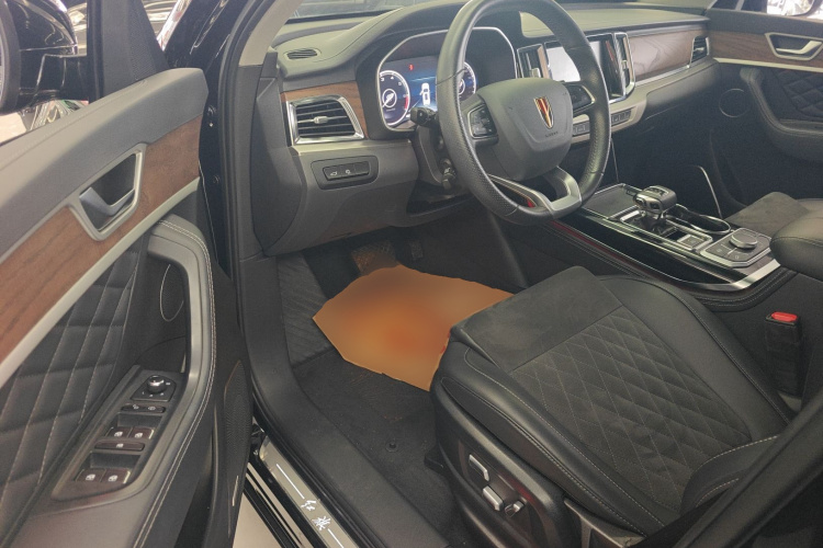 红旗HS7 2022款 2.0T DCT两驱智联旗享版 五座中控内饰19