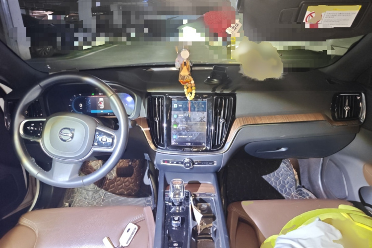 沃尔沃S60 2023款 B4 智远豪华版中控内饰7002