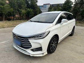 比亚迪 宋MAX 2017款 1.5T 手动智联豪华型 7座