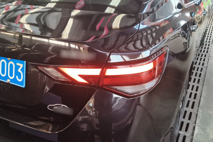 日产 轩逸 2021款 1.6L XL CVT悦享版车身外观6006