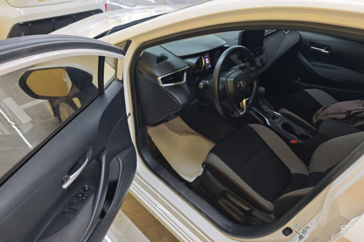 丰田 卡罗拉 2023款 1.2T 先锋版中控内饰7003