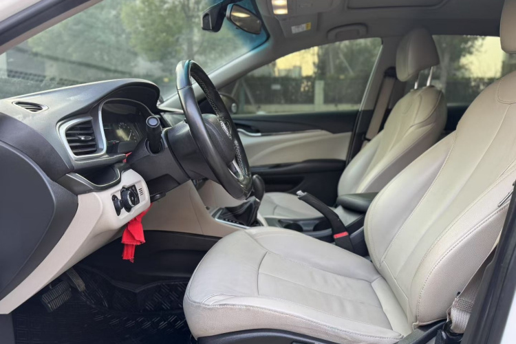 别克 英朗 2018款 15T 双离合精英型 国V中控内饰7002