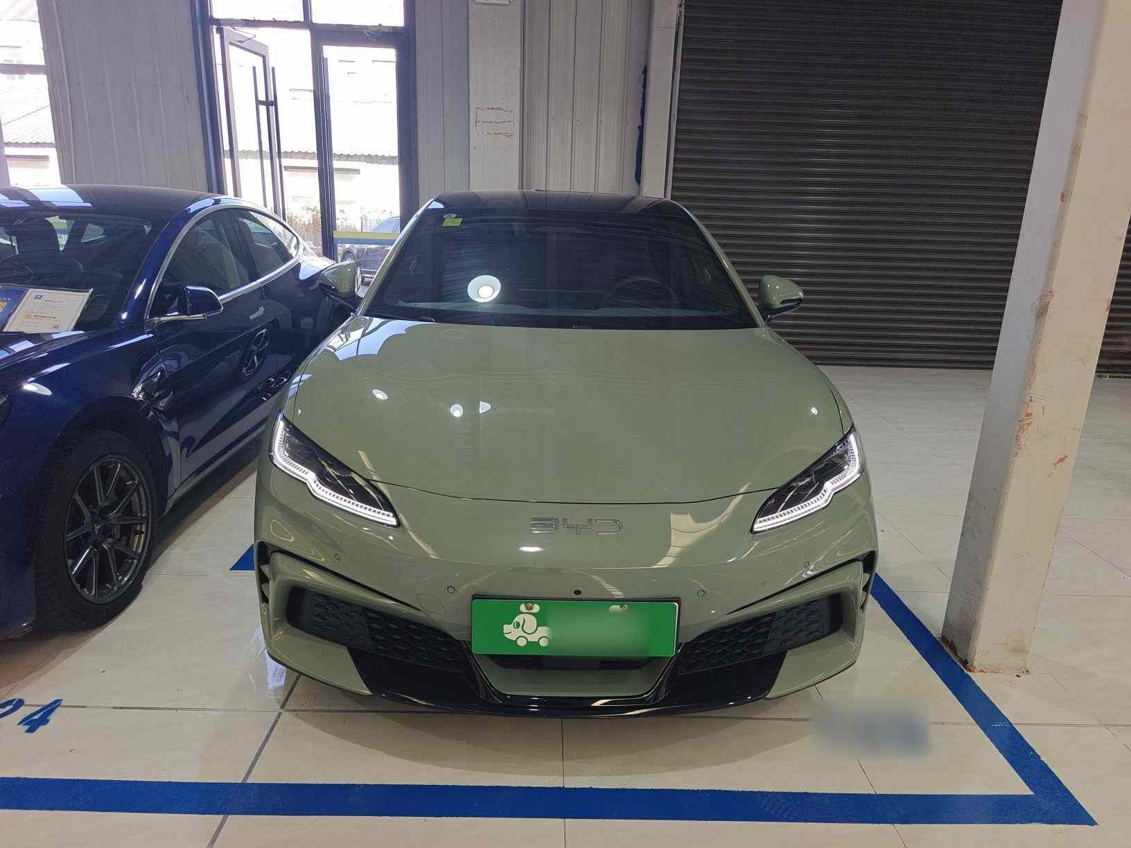 比亚迪 海豹06GT 2025款 智驾版 605热浪版(1)