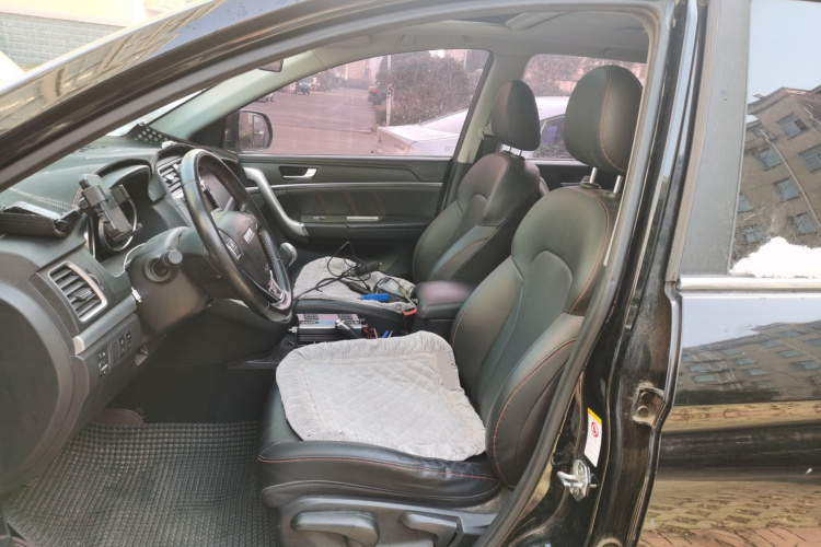 哈弗M6 2018款 1.5T 手动两驱精英型中控内饰19