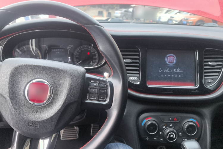 菲亚特 致悦 2014款 1.4T 自动运动版中控内饰12