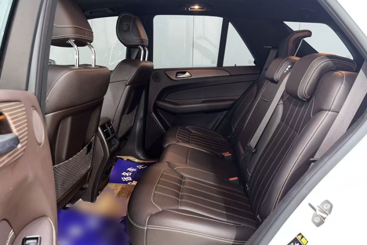 奔驰GLE 2018款 GLE 320 4MATIC 动感型臻藏版中控内饰7006
