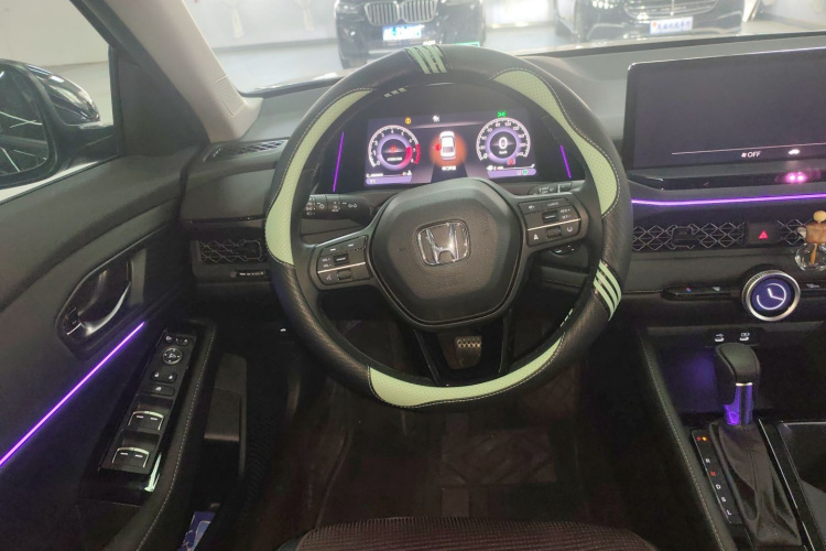 本田 雅阁 2025款 运动系列 260TURBO 豪华版中控内饰13
