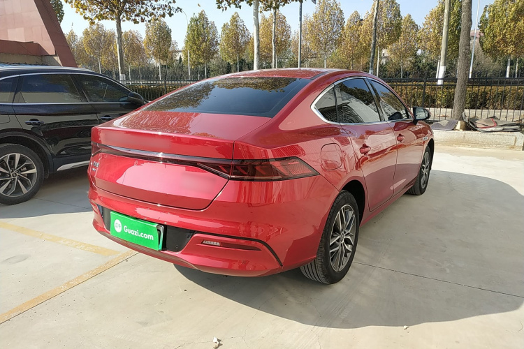 比亚迪 秦PLUS 2023款 冠军版 DM-i 120KM领先型车身外观7