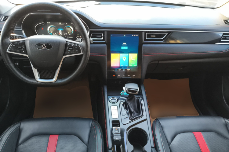 思皓A5 2021款 1.5T CVT尊贵智联型中控内饰7002