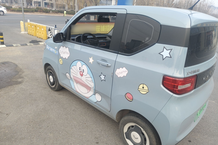 五菱汽车 宏光MINIEV 2020款 悦享款 磷酸铁锂车身外观4